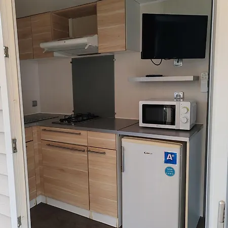Camping Le Colorado Rustrel Exterior photo