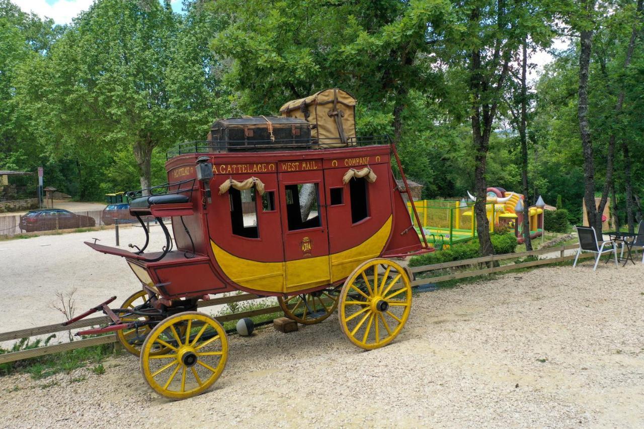 Camping Le Colorado 3*